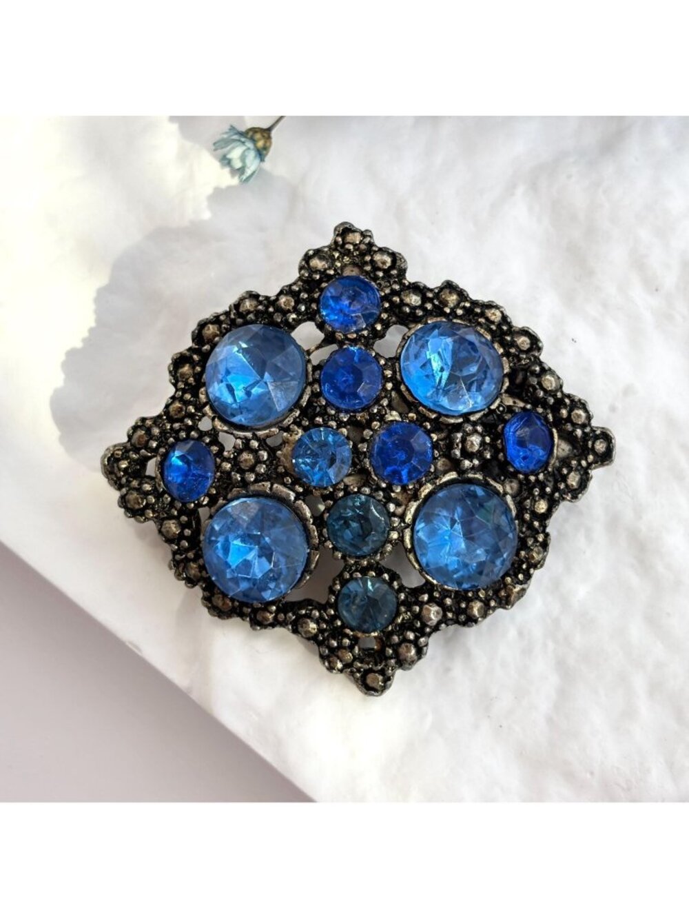 Oxidized Dark Silver Toned Blue Rhinestone Accented Vintage Brooch | Pin